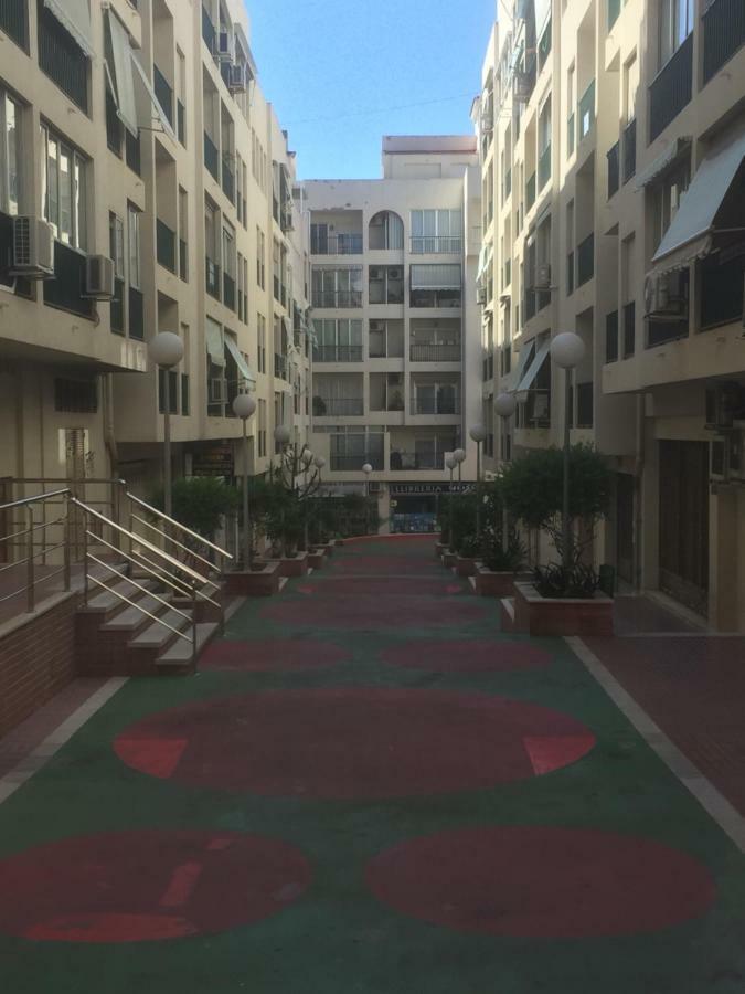 Apartamento Turistico Loyola Benidorm Kültér fotó